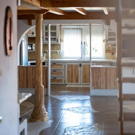 Nostalgia * 特罗吉尔