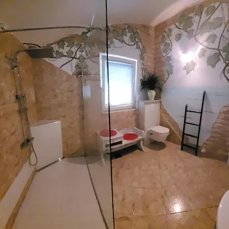 Nostalgia * 特罗吉尔