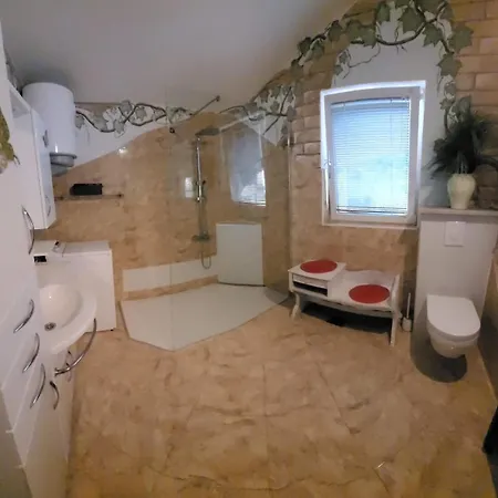 Apartment Nostalgia *